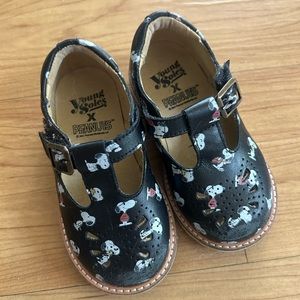 Young Soles x Peanuts toddler black snoopy T- bar shoes